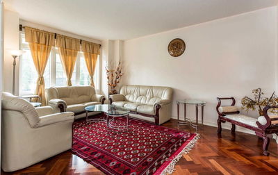 39 Robert Grundy Rd, Markham - Cachet image-0-2