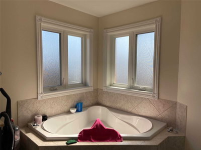 19 Lebarr Road, Markham, Ontario image-0-2