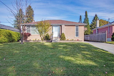 Detached House sold at 11 Patrick Drive, Aurora, Ontario, L4G2A6 - Aurora Highlands - MLS: N4615192