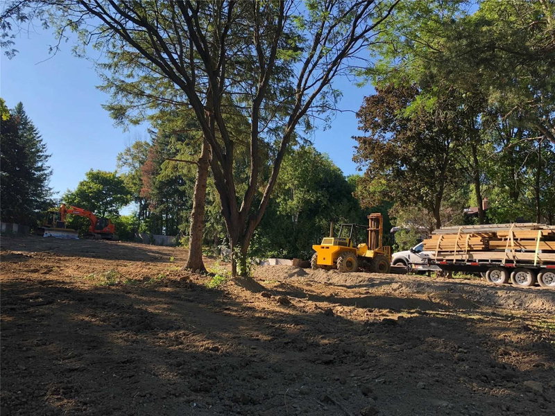 36 Waymar Heights Blvd, Vaughan, L4L2P7 | Image 2