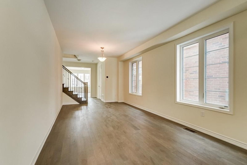 71 Pierre Berton Blvd, Vaughan, L0J1C0 | Image 3