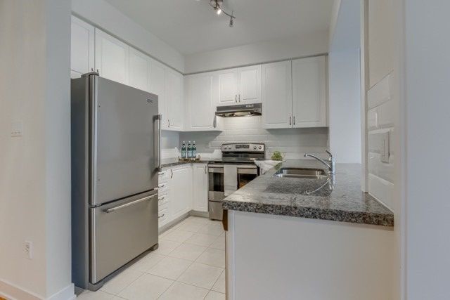 49 Badgerow Way, Aurora, L4G0Z5 | Image 3