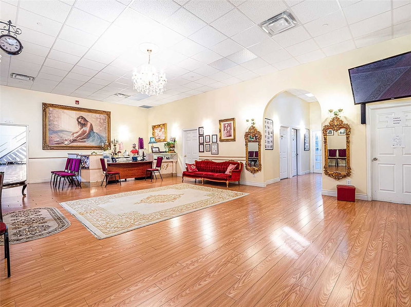 7 Bradwick Dr, Vaughan, L4K2T4 | Image 2