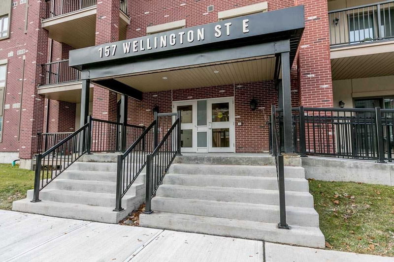 304 - 157 Wellington St E, New Tecumseth, L9R 0R7 | Image 2