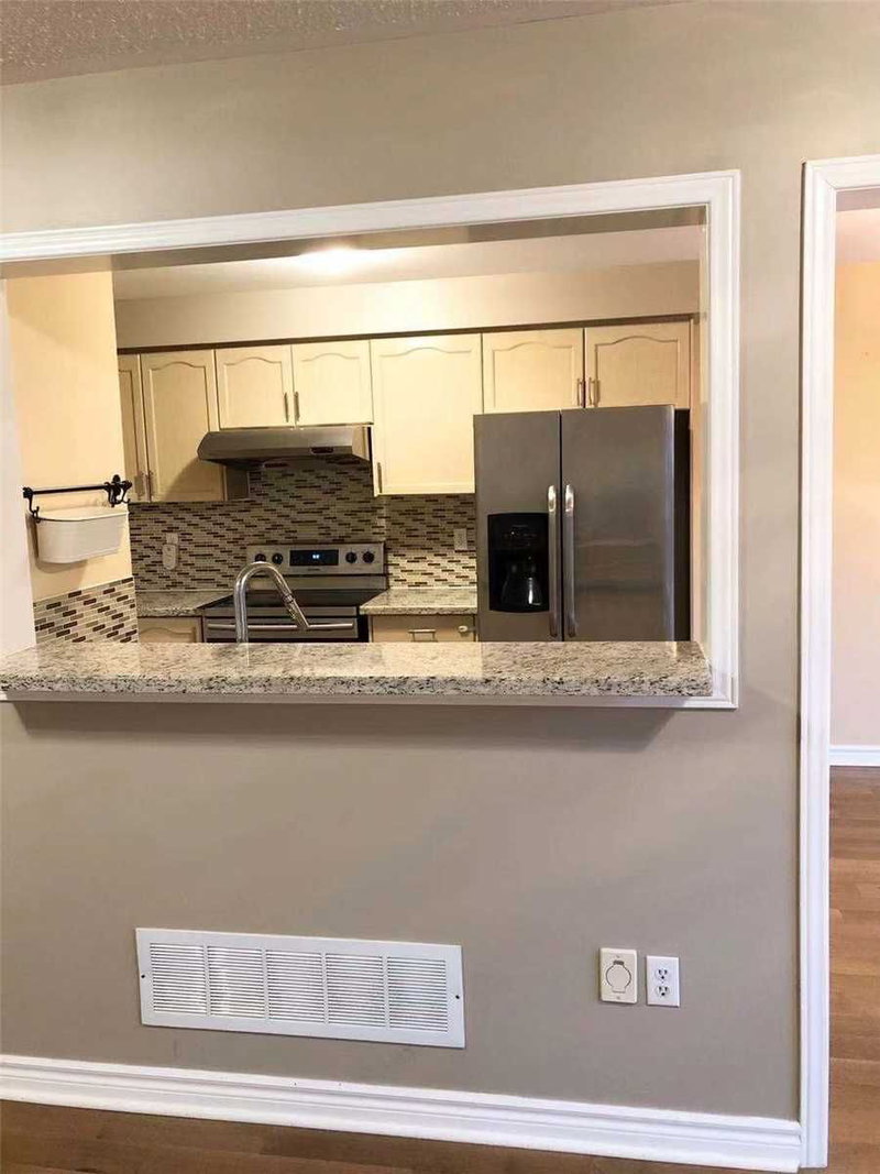 58 Warren Bradley St, Markham, L6C2W4 | Image 3