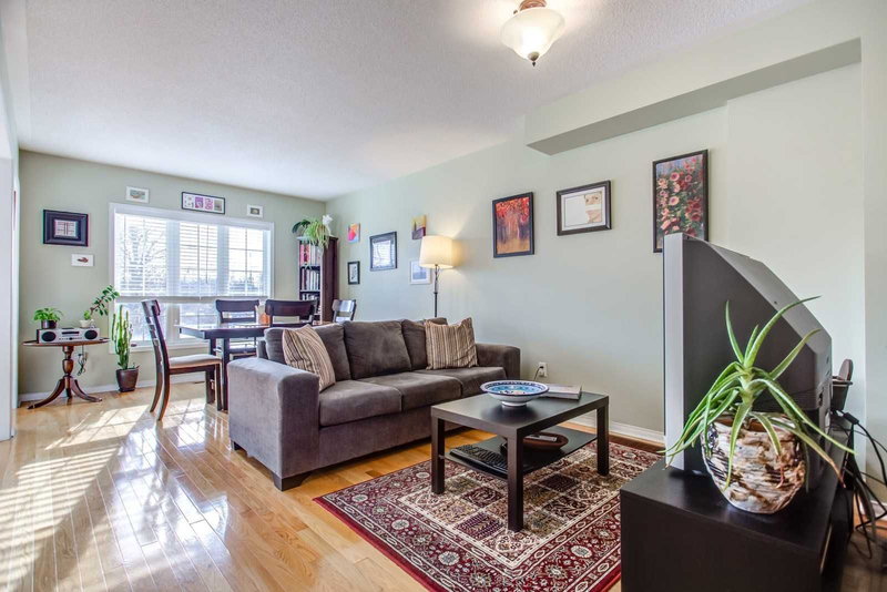 55 Walkview Cres, Richmond Hill, L4E4H6 | Image 3