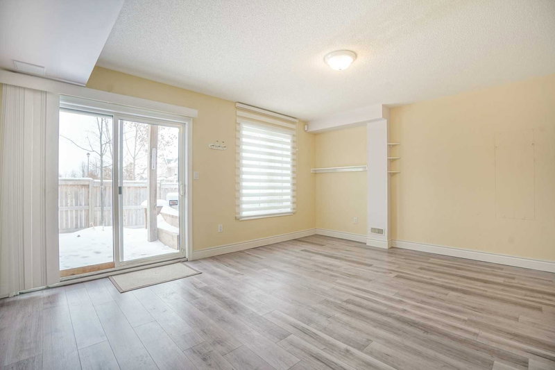 94 Mack Clement Lane, Richmond Hill, L4S0G2 | Image 2