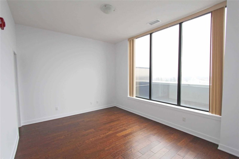 605 - 10376 Yonge St, Richmond Hill, L4C3B8 | Image 2