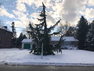 Detached House sold at 5 Lunar Crescent, Markham, Ontario, L3R2T9 - Buttonville - MLS: N4661335
