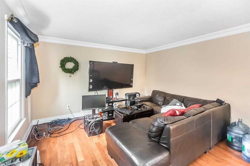 688 Village Pkwy, Markham, L3R2Y5 | Image 2