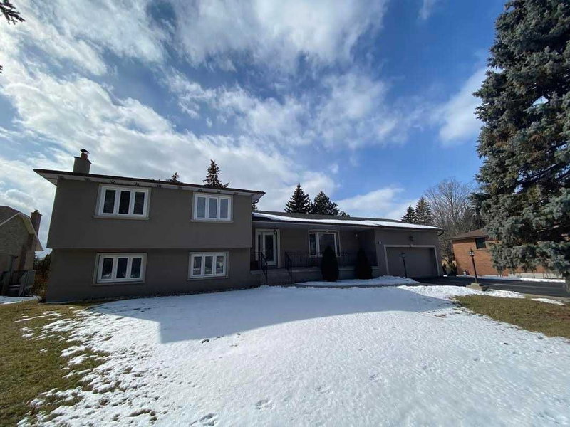 30 Forest Circle Crt, Vaughan, L4L1N9 | Image 2