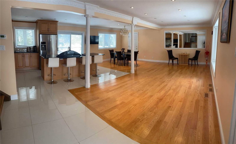 30 Forest Circle Crt, Vaughan, L4L1N9 | Image 3