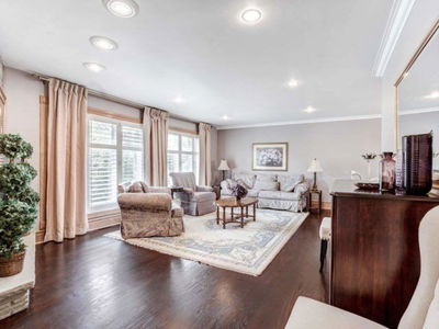 15 Shasta Dr, Vaughan - Uplands image-0-3