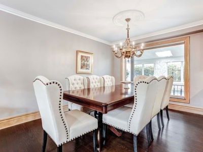15 Shasta Dr, Vaughan - Uplands image-0-4