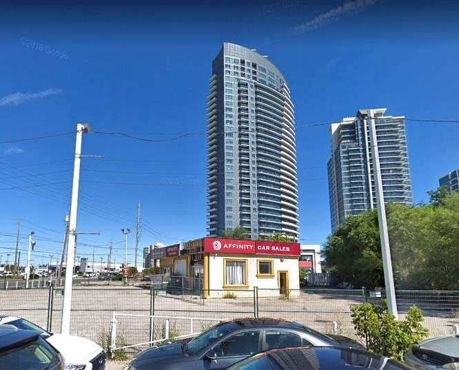 7115 Yonge St, Markham, L3T2A8 | Image 2