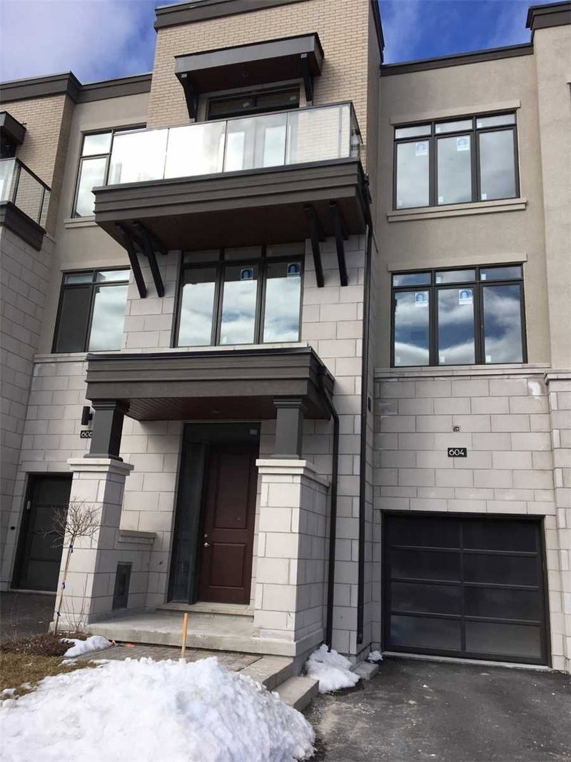 604 Marc Santi Blvd, Vaughan, L6A4Z8 | Image 2