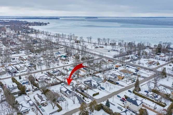 784 Rockaway Rd, Georgina, L0E1S0 | Image 3