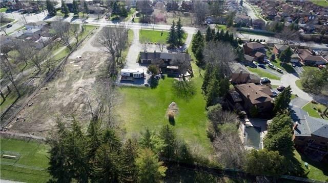 281 Barrie St, Bradford West Gwillimbury, L3Z 2Z7 | Image 3