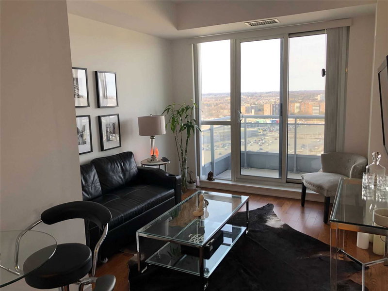 1613 - 9201 Yonge St, Richmond Hill, L4C 1H9 | Image 3