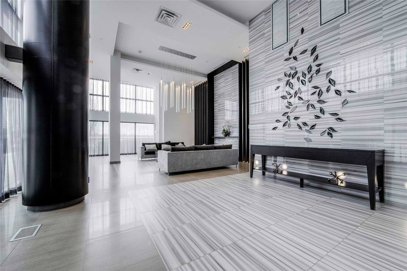 105 - 55 Oneida Cres, Richmond Hill, L4B 0E8 | Image 3