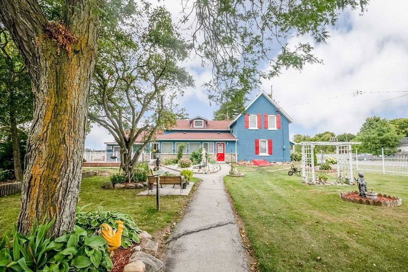 5440 Yonge St, Innisfil, L0L 1R0 | Image 2