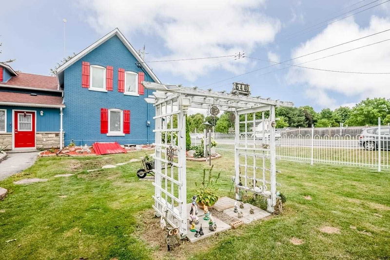 5440 Yonge St, Innisfil, L0L 1R0 | Image 3