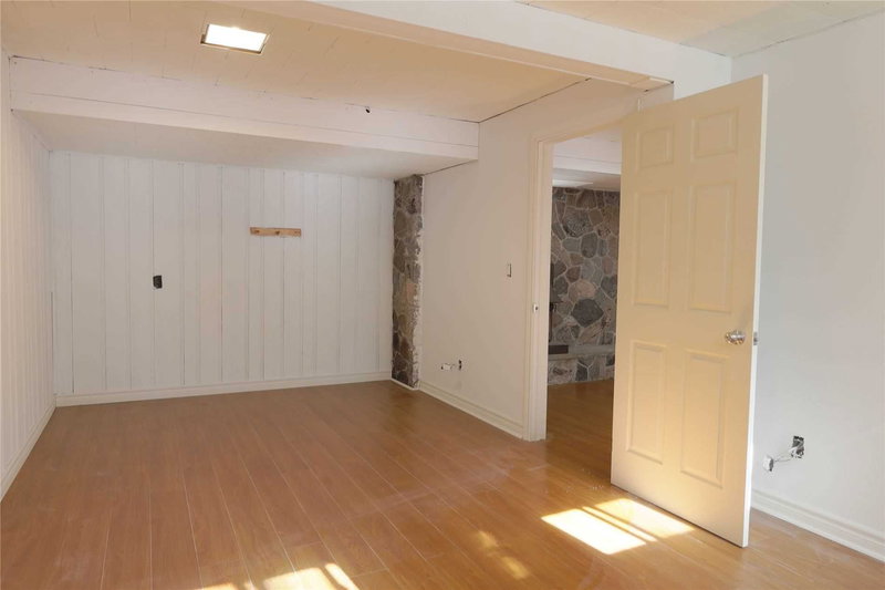 281 Kerrybrook Dr, Richmond Hill, L4C3R2 | Image 3