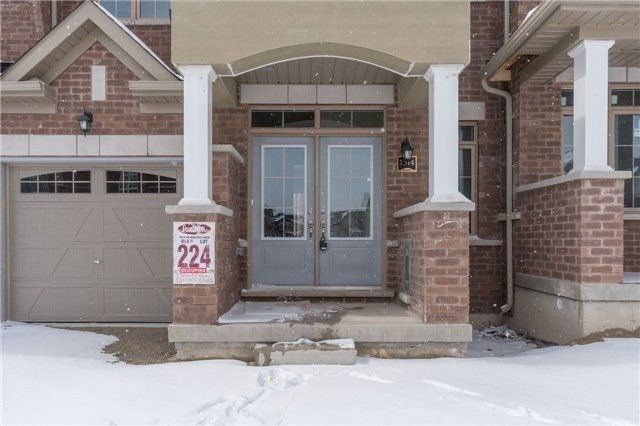 1514 Mcroberts Cres, Innisfil, L9S 0J9 | Image 3