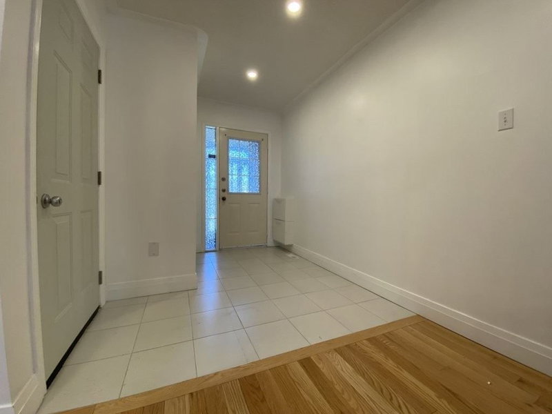 133 Novella Rd, Vaughan, L4K 5K6 | Image 2