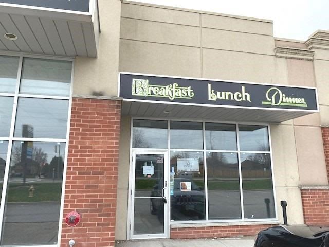 2 - 17080 Bathurst St, Newmarket, L3Y3A5 | Image 2