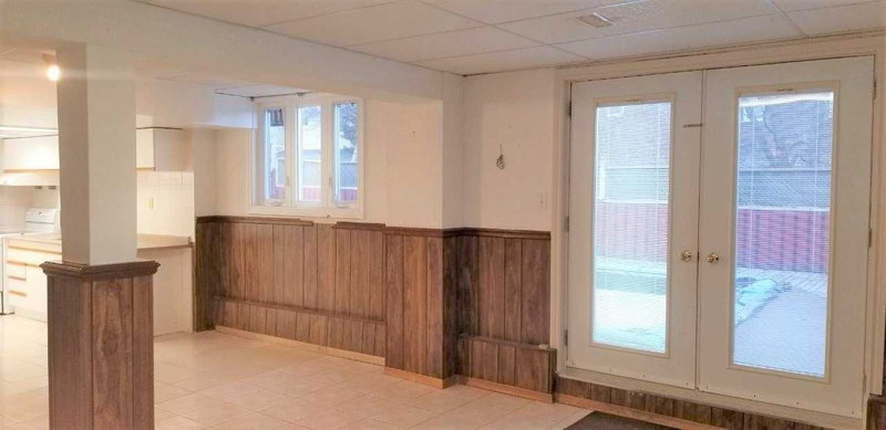 W/Obsmt - 86 Howlett Ave, Newmarket, L3Y5S5 | Image 2