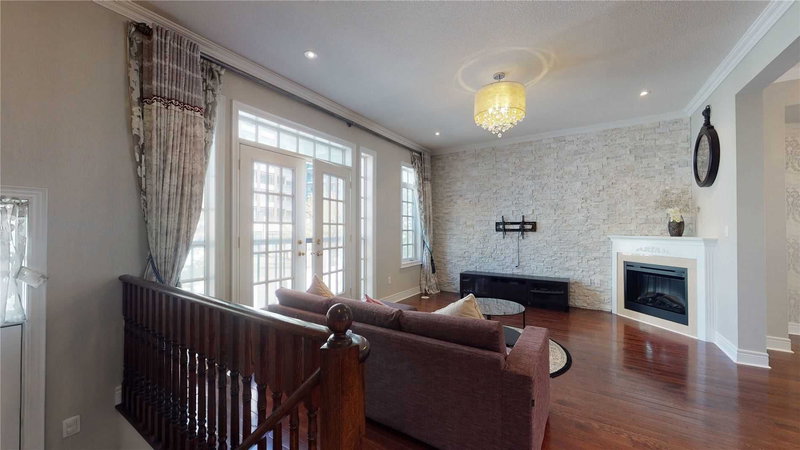 72 Upper Duke Cres, Markham, L6G0C4 | Image 3