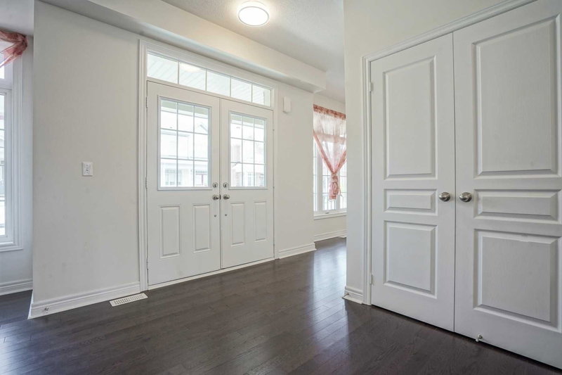 77 Sunnyside Hill Rd, Markham, L6B0Z8 | Image 3