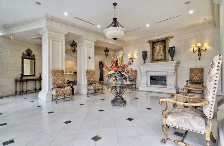 911 - 9225 Jane St, Vaughan, L6A0J7 | Image 2