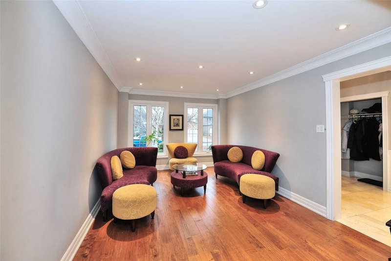 75 Rockwood Cres, Vaughan, L4J7T2 | Image 3