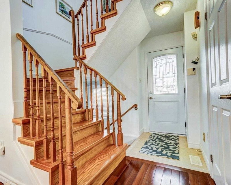 95 Miley Dr, Markham, L3R4V2 | Image 2