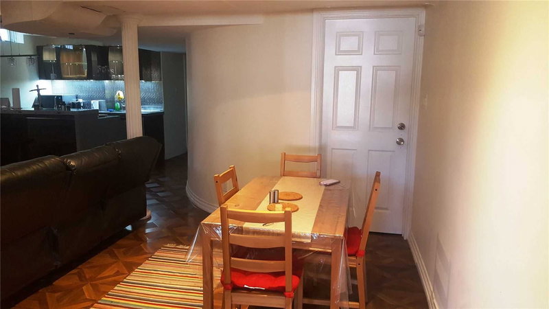 Lower - 33 Autumn Way N, Aurora, L4G4P2 | Image 2