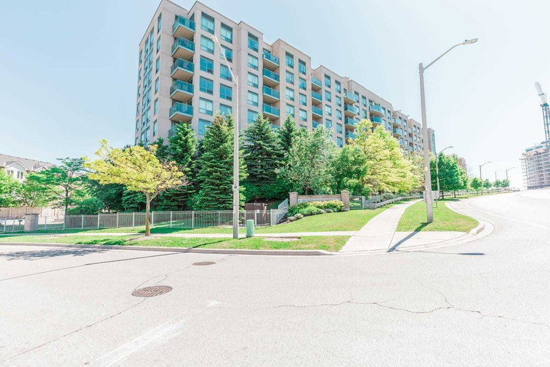 408 - 3 Ellesmere St, Richmond Hill, L4B4N2 | Image 2