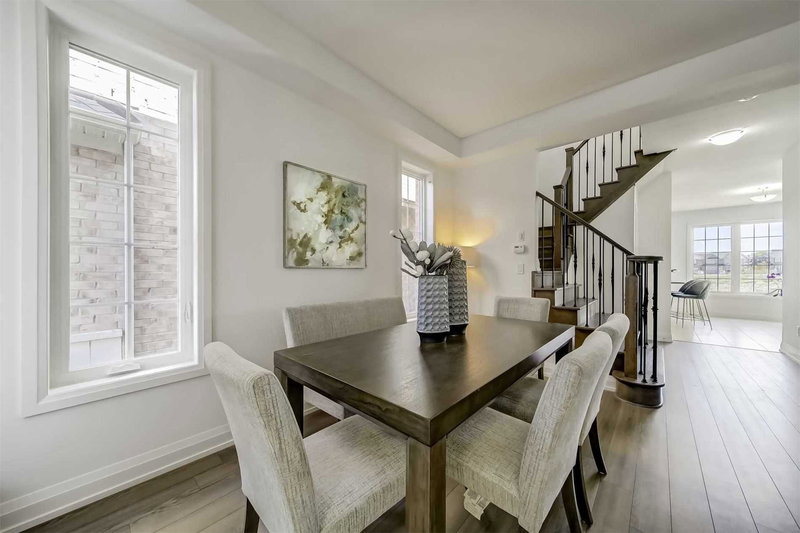 148 Frank Kelly Dr, East Gwillimbury, L9N0V1 | Image 3