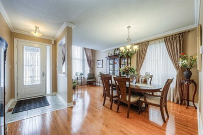 Detached House leased at 74 Turnbridge Road, Aurora, Ontario, L4G7S7 - Bayview Wellington - MLS: N4803689