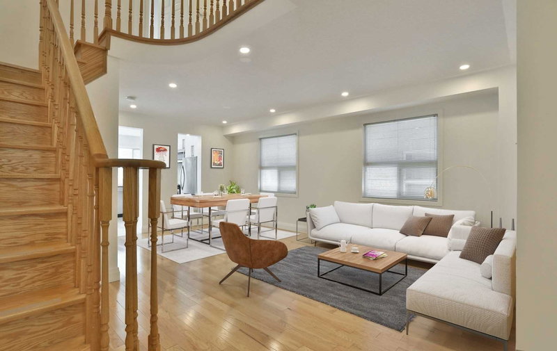 133 Novella Rd, Vaughan, L4K5K6 | Image 2