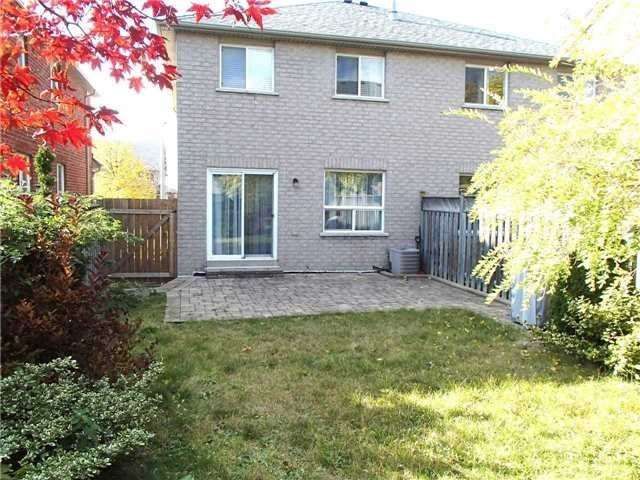 45 Harmony Rd, Vaughan, L4K5G5 | Image 2