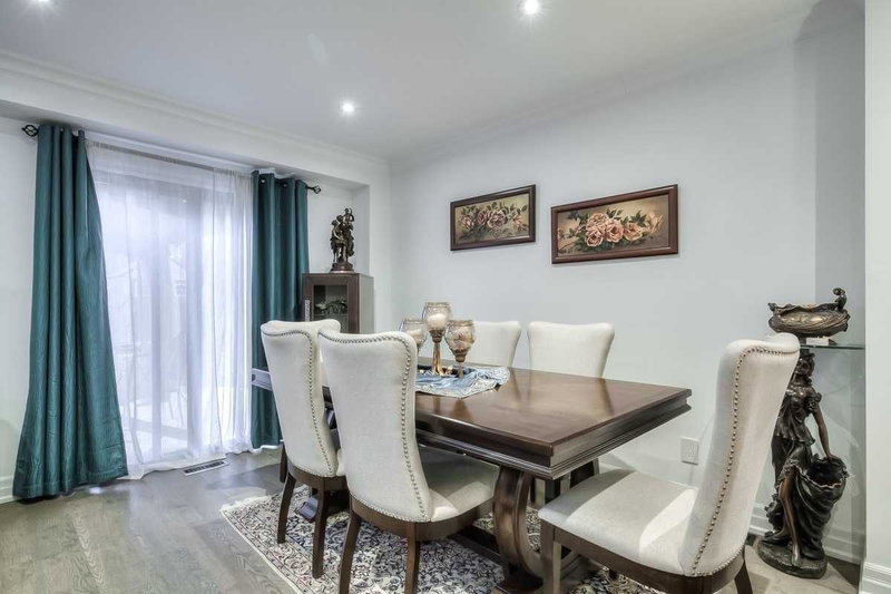 46 Lund St, Richmond Hill, L4C5V7 | Image 3