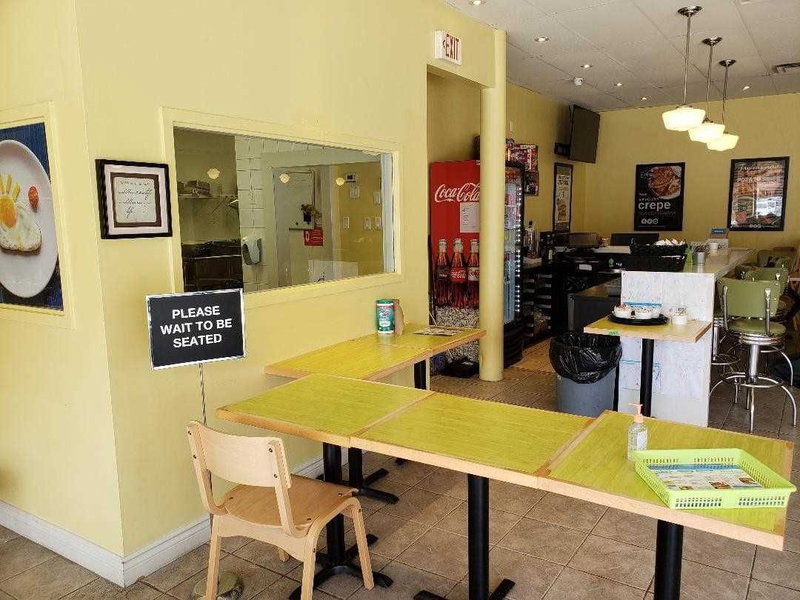 10620 Yonge St, Richmond Hill, L4C 3C5 | Image 2