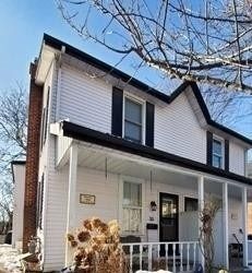 30 Elizabeth St S, Richmond Hill, L4C3V4 | Image 2
