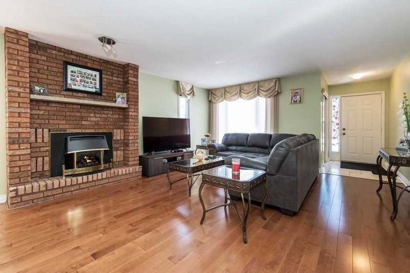 16 Green Briar Rd, New Tecumseth, L9R1R5 | Image 3