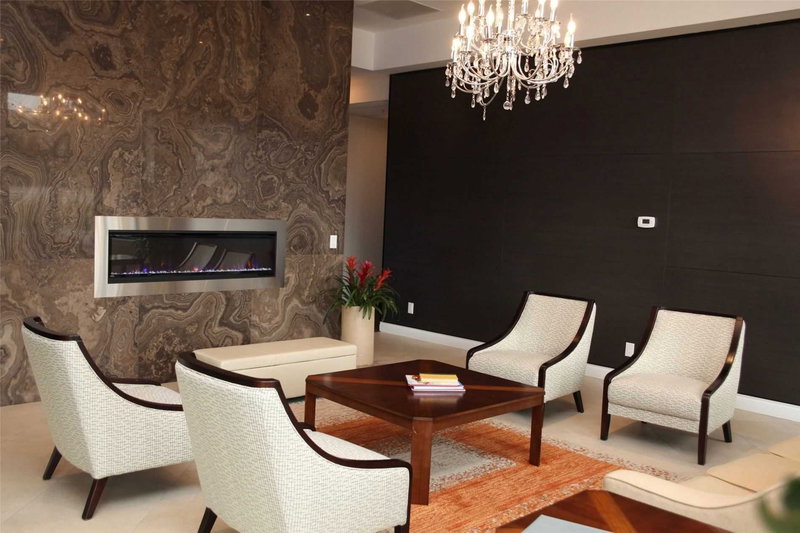 728 - 11611 Yonge St, Richmond Hill, L4E1G2 | Image 3