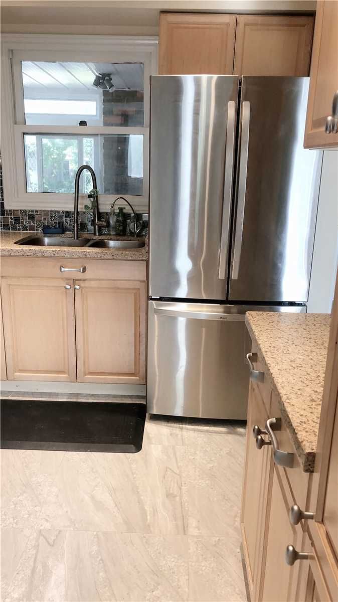 16 Madsen Cres, Markham, L3R4P3 | Image 2