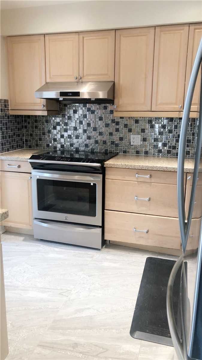 16 Madsen Cres, Markham, L3R4P3 | Image 3