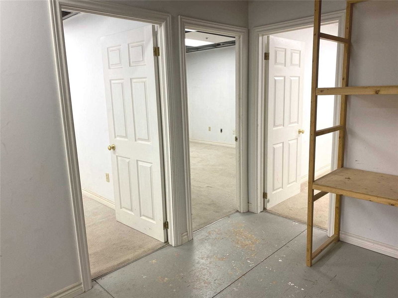 4 - 1228 Gorham St, Newmarket, L3Y 8Z1 | Image 3